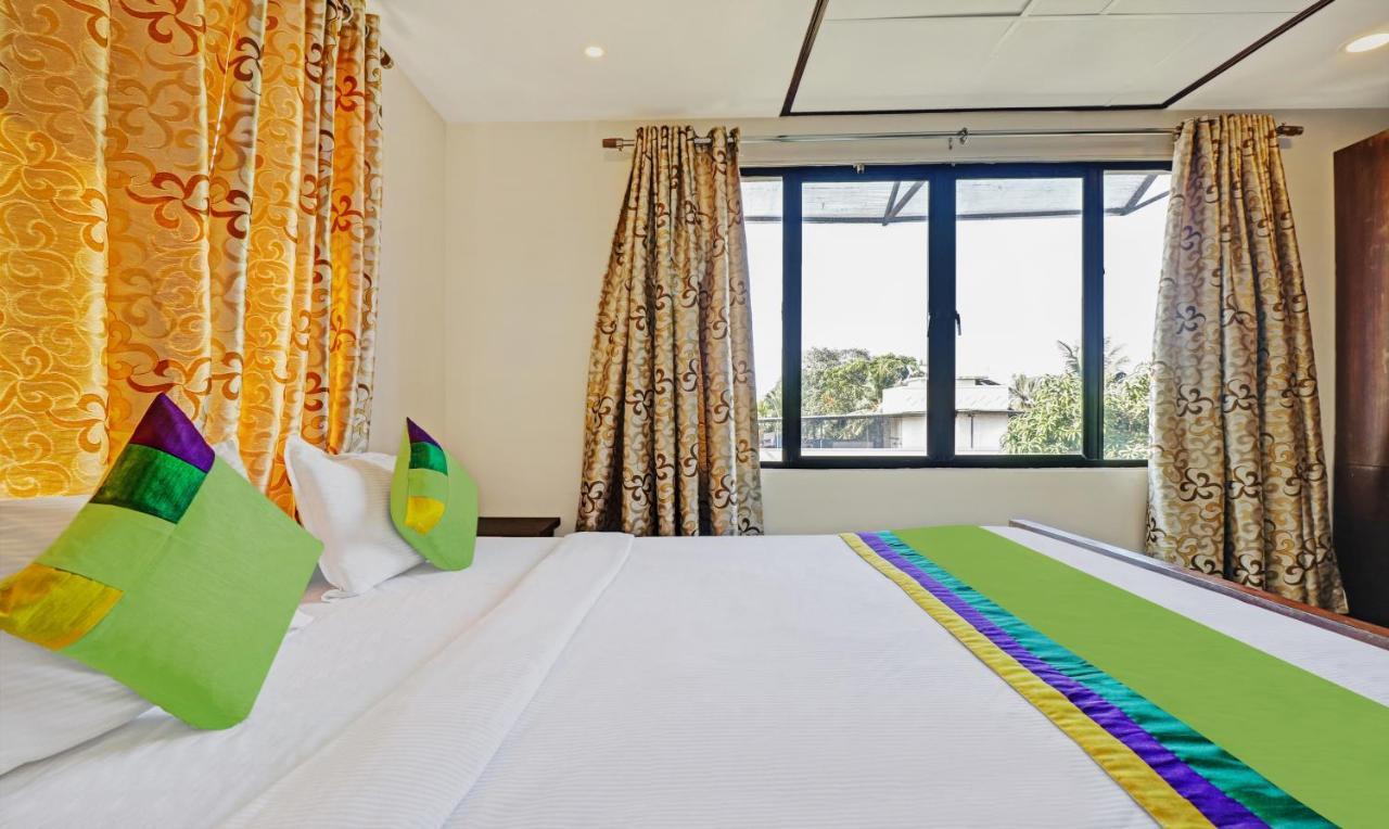 Treebo Trend Time Square Marine Drive Hotel Kochi Exterior photo