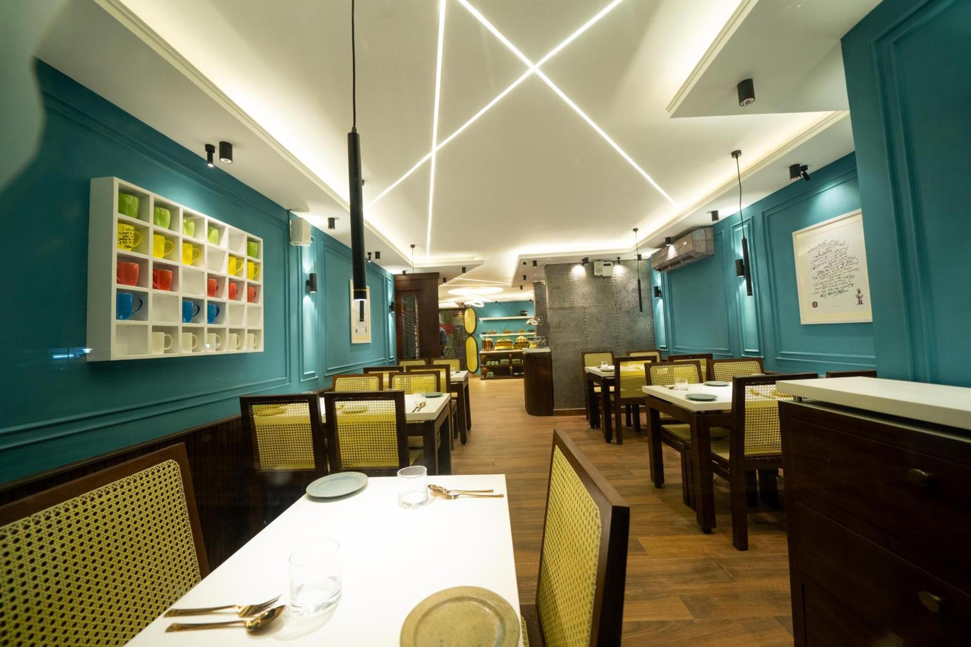 Treebo Trend Time Square Marine Drive Hotel Kochi Exterior photo
